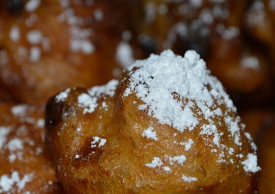 Beignets aux raisins secs