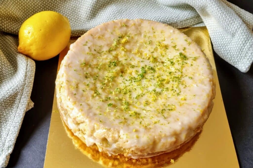 Génoise fourrée à la crème au citron