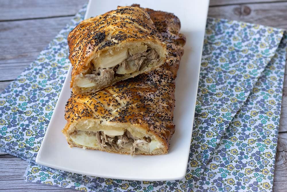 Tresse Feuilletée aux Oeufs dur au Thon et au fromage