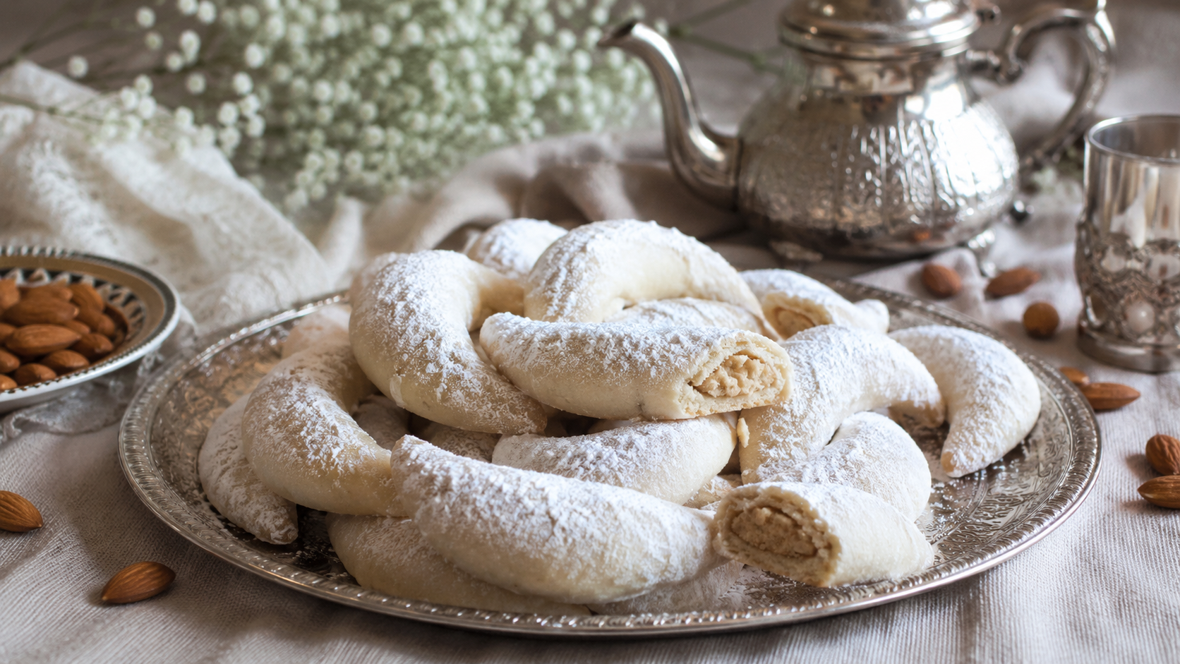 Cornes de gazelle marocaines : la recette traditionnelle aux amandes