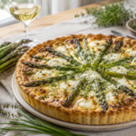 Quiche aux asperges vertes et chèvre frais : la recette de saison