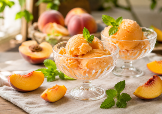 Sorbet à la pêche maison : la recette facile et rafraîchissante