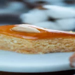 Basboussa aux dattes : la recette du gâteau de semoule fourré
